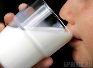 В меню школьных столовых намерены включить молоко