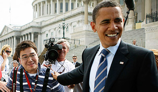 Обама защитит журналистов от спецслужб Обама защитит журналистов от спецслужб