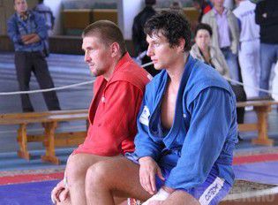 Осипенко и Минаков выступят на чемпионате Европы по самбо