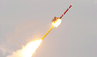 КНДР произвела пуск ракет малой дальности КНДР произвела пуск ракет малой дальности