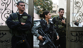 В Израиле грабитель банка покончил с собой В Израиле грабитель банка покончил с собой