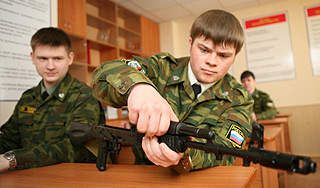 В вузах хотят восстановить военные кафедры В вузах хотят восстановить военные кафедры