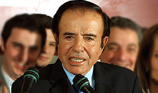 Экс-лидеру Аргентины грозит восемь лет Экс-лидеру Аргентины грозит восемь лет