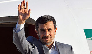 Вертолет Ахмадинежада сломался в небе Вертолет Ахмадинежада сломался в небе