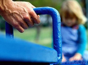 Брянского депутата заподозрили в педофилии