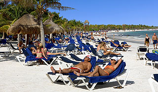 К популярным курортам Кипра прибило мины К популярным курортам Кипра прибило мины