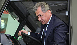 Шойгу оценил новейшие бронемашины Шойгу оценил новейшие бронемашины