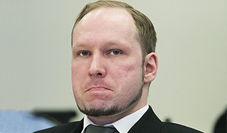 Брейвик отказался от наследства матери Брейвик отказался от наследства матери