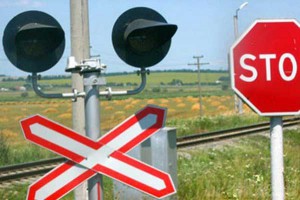 Беспечный ездок не заметил тепловоз