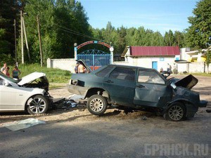 Пьяный дорожный нелегал убил двоих Фото с места ДТП