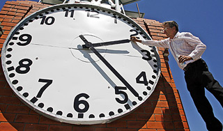 России навсегда оставили "летнее время" России навсегда оставили "летнее время"