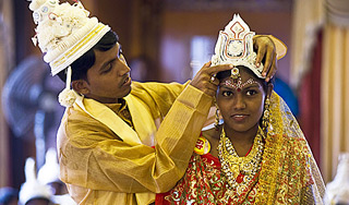 Индусы приравняли секс к браку Индусы приравняли секс к браку