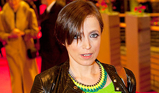 Актриса защищала Pussy Riot за деньги Актриса защищала Pussy Riot за деньги