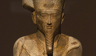 Древнеегипетская статуя ожила в музее Древнеегипетская статуя ожила в музее