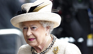 Елизавета II наградила создателей Интернета Елизавета II наградила создателей Интернета