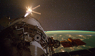 Россия нейтрализует космическую угрозу Россия нейтрализует космическую угрозу