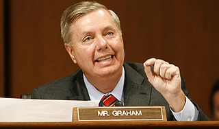 Сенат США готовит санкции против России Сенат США готовит санкции против России