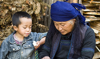 Китайцев обязали посещать родителей Китайцев обязали посещать родителей