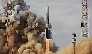 Ракета "Протон-М" взорвалась на старте Ракета "Протон-М" взорвалась на старте