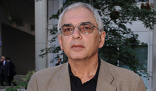 Карен Шахназаров попал в аварию Карен Шахназаров попал в аварию