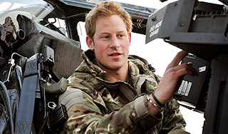 Принц Гарри сдал тест командования Apache Принц Гарри сдал тест командования Apache