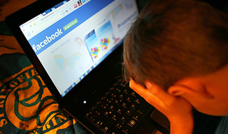 Венесуэльцев призвали отключить Facebook Венесуэльцев призвали отключить Facebook