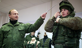 Военные получат "Ратник" в 2014 году Военные получат "Ратник" в 2014 году