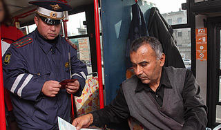 Иностранцев обяжут пересдавать на права Иностранцев обяжут пересдавать на права