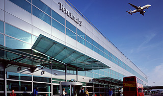 Мэр Лондона хочет снести аэропорт Хитроу Мэр Лондона хочет снести аэропорт Хитроу