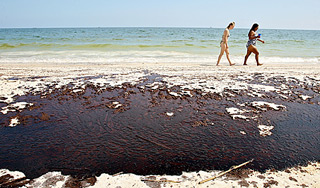 На Северном Кипре разлилось 100 тонн нефти На Северном Кипре разлилось 100 тонн нефти