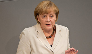 Меркель отказалась списать долги Греции Меркель отказалась списать долги Греции