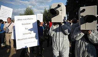 Спецслужбы Германии шпионили вместе с АНБ Спецслужбы Германии шпионили вместе с АНБ