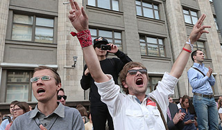 Оппозиция угрожает москвичам Оппозиция угрожает москвичам