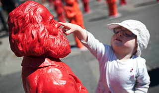 Латышей обязали назвать сына Марксом Латышей обязали назвать сына Марксом
