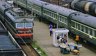 РЖД обвинили в "безумных" тарифах РЖД обвинили в "безумных" тарифах