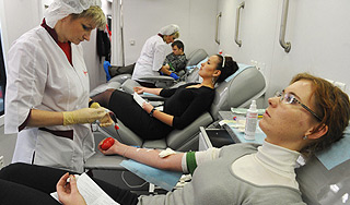 Почетных доноров будут награждать медалями Почетных доноров будут награждать медалями