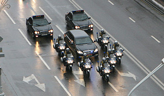 Сотрудников ГИБДД уличили в VIP-эскорте Сотрудников ГИБДД уличили в VIP-эскорте