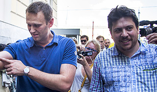 "Кровища" в штабе Навального "Кровища" в штабе Навального