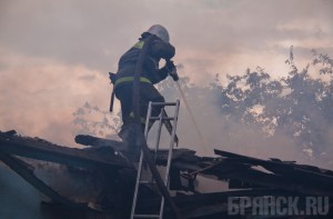 В Молотино сгорел дом
