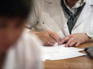 Врач скорой помощи подделывала справки за деньги