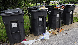 В Сургуте проводят эксперимент с мусором В Сургуте проводят эксперимент с мусором