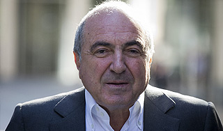 Имущество Березовского арестовано за долги Имущество Березовского арестовано за долги