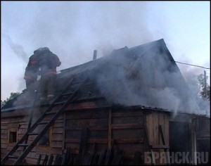 Из-за детской шалости загорелся сарай