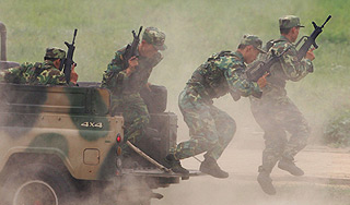 Китайская армия направляется в Россию Китайская армия направляется в Россию