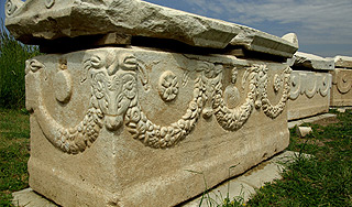 Британские археологи нашли "гроб в гробу" Британские археологи нашли "гроб в гробу"