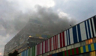 Эрнст помогал тушить пожар в "Останкино" Эрнст помогал тушить пожар в "Останкино"