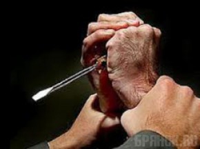 Мужчина убил собутыльника отверткой