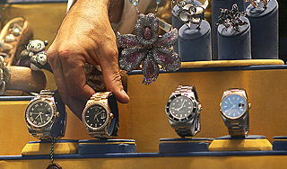 В Каннах ограбили салон дорогих часов В Каннах ограбили салон дорогих часов