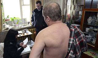 Должник в Удмуртии прикинулся привидением Должник в Удмуртии прикинулся привидением