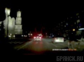 Во мраке главного проспекта Брянска сбит пешеход